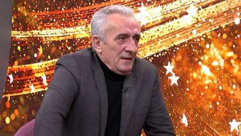 PROGLASILI ME MRTVIM, OD PEVAČA ME NIKO NE ZOVE: Šeki otkrio kako se proveo vozeći kombi u Americi PROGLASILI ME MRTVIM, OD PEVAČA ME NIKO NE ZOVE: Šeki otkrio kako se proveo vozeći kombi u Americi