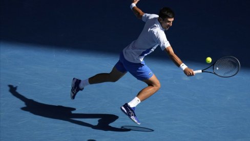 TOMBA LA BOMBA: Novak podelio hit snimak sa skijanja (VIDEO) TOMBA LA BOMBA: Novak podelio hit snimak sa skijanja (VIDEO)