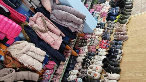 SVE VIŠE SRPSKIH MALIŠANA NA KiM: Ova fotografija daje nadu Srbima u južnoj pokrajini (FOTO) SVE VIŠE SRPSKIH MALIŠANA NA KiM: Ova fotografija daje nadu Srbima u južnoj pokrajini (FOTO)