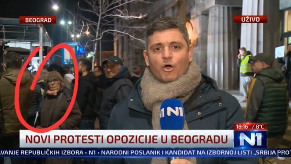 НА ПРОТЕСТУ ОПОЗИЦИЈЕ И НАТАША КАНДИЋ: Лобисткиња за независно Kосово која би да кажњава оне који кажу да Сребреница није геноцид! НА ПРОТЕСТУ ОПОЗИЦИЈЕ И НАТАША КАНДИЋ: Лобисткиња за независно Kосово која би да кажњава оне који кажу да Сребреница није геноцид!