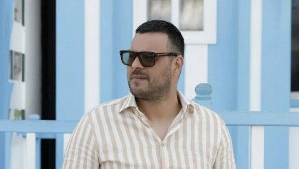ОВО ЈЕ ЈЕДИНИ МУШКАРАЦ КОЈИ СЕ ПОЈАВИО НА КОНЦЕРТИМА АЛЕКСАНДРЕ ПРИЈОВИЋ: Написао је њене највеће хитове, укрстили су гласове у дуету ОВО ЈЕ ЈЕДИНИ МУШКАРАЦ КОЈИ СЕ ПОЈАВИО НА КОНЦЕРТИМА АЛЕКСАНДРЕ ПРИЈОВИЋ: Написао је њене највеће хитове, укрстили су гласове у дуету