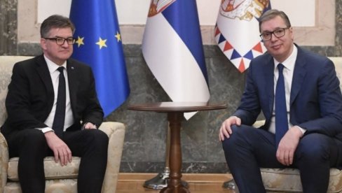 SPECIJALNI IZASLANIK EU U POSETI BEOGRADU: Vučić danas sa Lajčakom