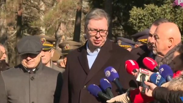 ТЕНКОВСКА СМО ВЕЛЕСИЛА РЕГИОНА: Вучић: Огромно и страховито убрзано наоружавање са наше стране ТЕНКОВСКА СМО ВЕЛЕСИЛА РЕГИОНА: Вучић: Огромно и страховито убрзано наоружавање са наше стране