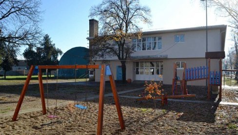 U MARTINCIMA SE ŽIVI, NE VIKENDUJE: Kako se Sremci bore sa migracijama najbolji primer daje mitrovačko selo U MARTINCIMA SE ŽIVI, NE VIKENDUJE: Kako se Sremci bore sa migracijama najbolji primer daje mitrovačko selo