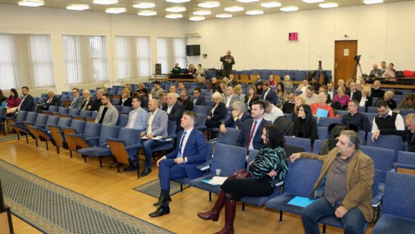 У ПОНЕДЕЉАК ИЗБОР ГРАДОНАЧЕЛНИКА СМЕДЕРЕВА: Име кандидата за првог човека града није саопштено У ПОНЕДЕЉАК ИЗБОР ГРАДОНАЧЕЛНИКА СМЕДЕРЕВА: Име кандидата за првог човека града није саопштено