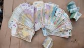 RAZBOJNIK IZ ŠAPCA KOD TUŽIOCA: Opljačkao poštu kod Obrenovca RAZBOJNIK IZ ŠAPCA KOD TUŽIOCA: Opljačkao poštu kod Obrenovca