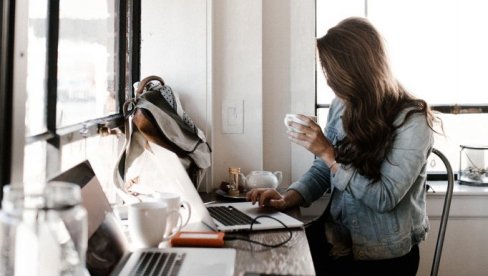 НАЈГОРА КОМБИНАЦИЈА ЗА ЖЕЛУДАЦ: Уз кафу често ово конзумирамо, а никако не би смели