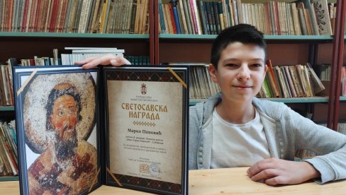 JEDAN OD DOBITNIKA OVOGODIŠNJE SVETOSAVSKE NAGRADE JE MALI MATURANT: Marko zaljubljen u informatiku JEDAN OD DOBITNIKA OVOGODIŠNJE SVETOSAVSKE NAGRADE JE MALI MATURANT: Marko zaljubljen u informatiku