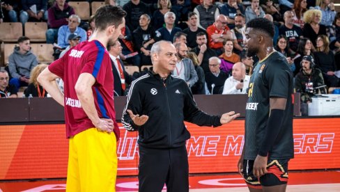 FIBA DONELA IZNENAĐUJUĆU ODLUKU: Bez srpskih sudija na Olimpijskim igrama FIBA DONELA IZNENAĐUJUĆU ODLUKU: Bez srpskih sudija na Olimpijskim igrama
