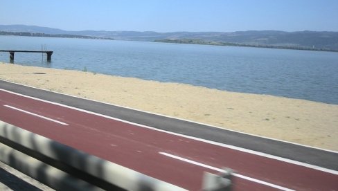 DUŽ OBALE DUNAVA: Počela gradnja biciklističke staze Ram-Zatonje DUŽ OBALE DUNAVA: Počela gradnja biciklističke staze Ram-Zatonje