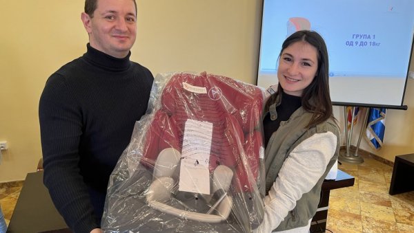 НОВИХ 200 АУТОСЕДИШТА: Општина Младеновац наставља са пројектом који доприноси безбедности у саобраћају НОВИХ 200 АУТОСЕДИШТА: Општина Младеновац наставља са пројектом који доприноси безбедности у саобраћају