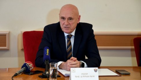 REKTOR UNIVERZITETA U PRIŠTINI UPOZORAVA: Ukidanje dinara pretnja opstanku srpskog naroda na Kosovu i Metohiji (VIDEO) REKTOR UNIVERZITETA U PRIŠTINI UPOZORAVA: Ukidanje dinara pretnja opstanku srpskog naroda na Kosovu i Metohiji (VIDEO)