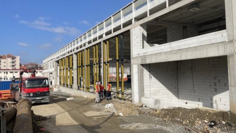 OTVARANJE U MAJU: Radovi na Veltržnici u Lazarevcu teku po planu OTVARANJE U MAJU: Radovi na Veltržnici u Lazarevcu teku po planu