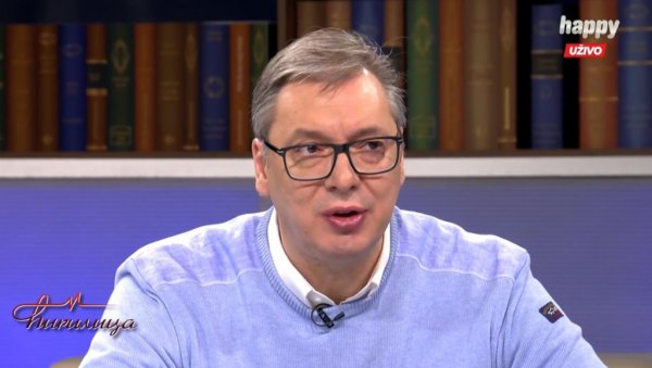 ЗАМИСЛИТЕ КОЛИКА ЈЕ ТО МРЖЊА: Вучић - Свечљи није довољно што је остало мало Срба у Приштини, па је решио да и ове преостале малтретира ЗАМИСЛИТЕ КОЛИКА ЈЕ ТО МРЖЊА: Вучић - Свечљи није довољно што је остало мало Срба у Приштини, па је решио да и ове преостале малтретира
