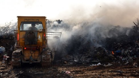 POŽAR U NEGOTINU: Gori gradska deponija (FOTO)