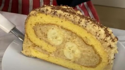 TAKO SE BRZO PRAVI, A UKUS JE ČISTA FANTAZIJA: Rolat sa bananama je apsolutni hit TAKO SE BRZO PRAVI, A UKUS JE ČISTA FANTAZIJA: Rolat sa bananama je apsolutni hit