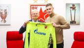 ОВО ЈЕ ВРХУНАЦ ФУДБАЛА Млади голман одушевљен после утакмице са Зенитом ОВО ЈЕ ВРХУНАЦ ФУДБАЛА Млади голман одушевљен после утакмице са Зенитом