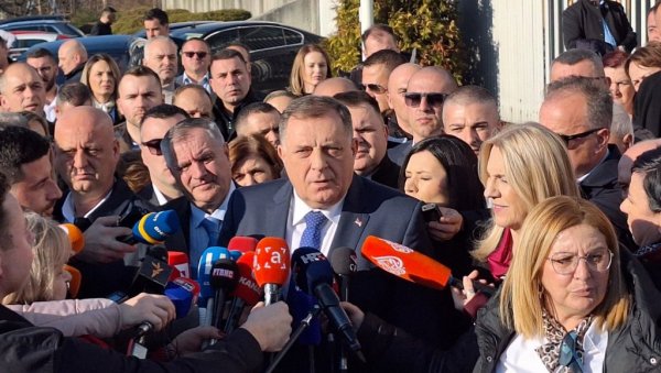 У САРАЈЕВУ СЕ СПРЕМА АТЕНТАТ НА ДОДИКА? Из СНСД изнели сазнања о могућем нападу на председника Српске У САРАЈЕВУ СЕ СПРЕМА АТЕНТАТ НА ДОДИКА? Из СНСД изнели сазнања о могућем нападу на председника Српске