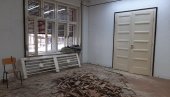 KOVINSKA BIBLIOTEKA ZATVORENA ZBOG RADOVA: Čitaoci na čekanju do 12. februara KOVINSKA BIBLIOTEKA ZATVORENA ZBOG RADOVA: Čitaoci na čekanju do 12. februara