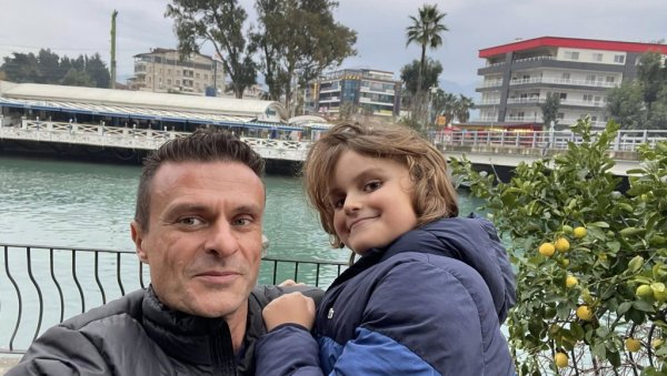 МОЈ РОБИН ЈЕ УВЕК УЗ МЕНЕ: Игор Пејковић, годину после смрти сина страдалог у стравичном земљотресу у Турској, за Новости МОЈ РОБИН ЈЕ УВЕК УЗ МЕНЕ: Игор Пејковић, годину после смрти сина страдалог у стравичном земљотресу у Турској, за Новости