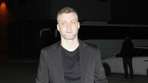 SVI ZATEČENI: Boki, glupo je da dovodiš ljubavnicu kući SVI ZATEČENI: Boki, glupo je da dovodiš ljubavnicu kući