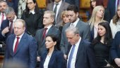 ЕВО КОГА БЛОКАДЕРИ БРАНЕ У ПАРЛАМЕНТУ: Потврђују да је окосница блокадерске политике - убити Вучића! (ВИДЕО)