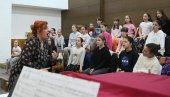 ЗВОНКИ ГЛАСОВИ И КЛАСИКА У ПУНОМ СЈАЈУ : Дечји оперски хор СНП приређује гала концерт ЗВОНКИ ГЛАСОВИ И КЛАСИКА У ПУНОМ СЈАЈУ : Дечји оперски хор СНП приређује гала концерт