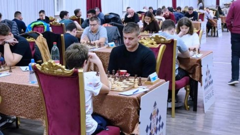 POLUFINALE PRVENSTVA SRBIJE U ŠAHU: Danas na programu peto kolo POLUFINALE PRVENSTVA SRBIJE U ŠAHU: Danas na programu peto kolo