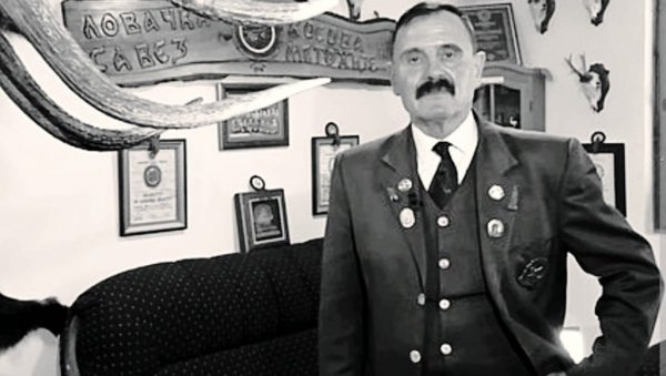 САХРАЊЕН ИЛИЈА ЕЛЕЗОВИЋ: До последњег тренутка је волео лов и своје Косово САХРАЊЕН ИЛИЈА ЕЛЕЗОВИЋ: До последњег тренутка је волео лов и своје Косово