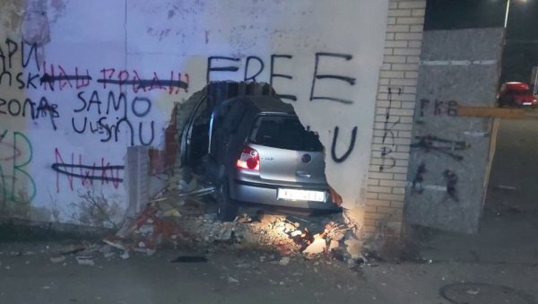 МЛАДИЋ СЕ НАМЕРНО ЗАКУЦАО У ЗИД?! Несрећа у Јарчујку изазвала много буре и полемике у граду на Ибру МЛАДИЋ СЕ НАМЕРНО ЗАКУЦАО У ЗИД?! Несрећа у Јарчујку изазвала много буре и полемике у граду на Ибру