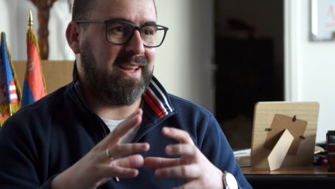 NIČE LUTKARSKA AKADEMIJA: Direktor pozorišta lutaka Pinokija Vladan Đurković o planovima u ovom teatru NIČE LUTKARSKA AKADEMIJA: Direktor pozorišta lutaka Pinokija Vladan Đurković o planovima u ovom teatru