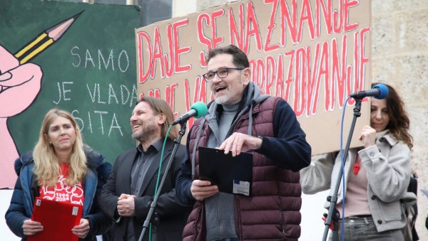 НЕДОВОЉАН ЈЕДАН ЗА ХРВАТСКУ ВЛАДУ: Велики протест наставника у Загребу (ФОТО) НЕДОВОЉАН ЈЕДАН ЗА ХРВАТСКУ ВЛАДУ: Велики протест наставника у Загребу (ФОТО)