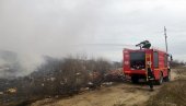 NEGOTINSKA DEPONIJA I DALJE GORI: Vatrogasci će neprekidno gasiti požar 48 sati (Foto) NEGOTINSKA DEPONIJA I DALJE GORI: Vatrogasci će neprekidno gasiti požar 48 sati (Foto)