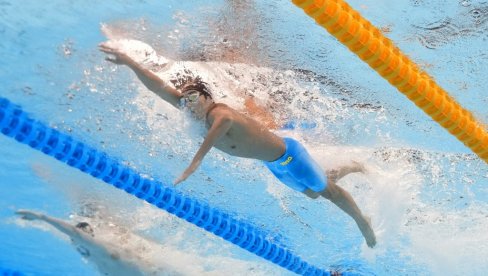 ŠTAFETA SRBIJE ČETVRTA U EVROPI: Naš kvartet na 4h100 m slobodno u finalu 12 stotinki delilo od medalje na juniorskom EP u plivanju ŠTAFETA SRBIJE ČETVRTA U EVROPI: Naš kvartet na 4h100 m slobodno u finalu 12 stotinki delilo od medalje na juniorskom EP u plivanju