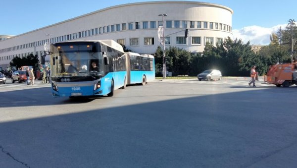 АУТОБУСИ ПО НЕДЕЉНОМ РЕДУ ВОЖЊЕ : Јавни превоз у Новом Саду за Дан државности АУТОБУСИ ПО НЕДЕЉНОМ РЕДУ ВОЖЊЕ : Јавни превоз у Новом Саду за Дан државности