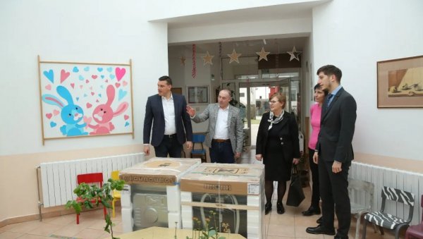 УЛОЖЕНО 1,7 МИЛИОНА ДИНАРА: У адаптацију боравка за особе ометене у развоју у Смедеревској Паланци УЛОЖЕНО 1,7 МИЛИОНА ДИНАРА: У адаптацију боравка за особе ометене у развоју у Смедеревској Паланци
