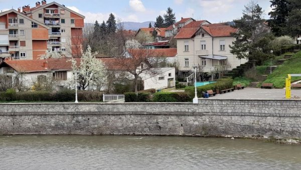 ВЛАСОТИНЧАНИ ШТЕДЕ ЕНЕРГИЈУ: Енергетска санација породичних кућа и станова ВЛАСОТИНЧАНИ ШТЕДЕ ЕНЕРГИЈУ: Енергетска санација породичних кућа и станова