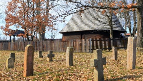 DUBOKA VERA SAČUVANA U CRKVI BRVNARI: U Muzeju Semberije izložba Stanka Kostića, dobitnika Vukove nagrade DUBOKA VERA SAČUVANA U CRKVI BRVNARI: U Muzeju Semberije izložba Stanka Kostića, dobitnika Vukove nagrade