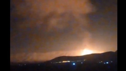 UŽASAVAJUĆI ZVUK I POŽAR: Stravična eksplozija na gasovodu, gust dim prekrio nebo (VIDEO)