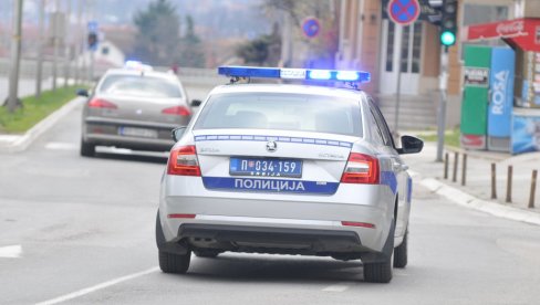 POJAČANE KONTROLE NA PUTEVIMA: Očekuje se veći intenzitet saobraćaja ka turističkim centrima POJAČANE KONTROLE NA PUTEVIMA: Očekuje se veći intenzitet saobraćaja ka turističkim centrima
