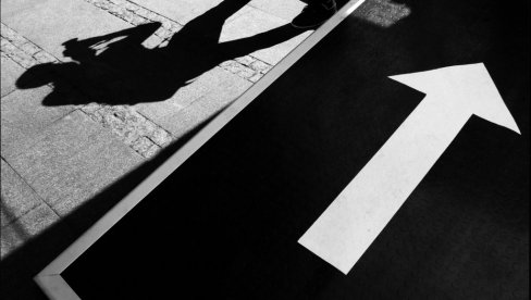 ЖИВОТ У ЦРТИЦАМА: Имре Сабо излаже фотографије у Блок галерији ЖИВОТ У ЦРТИЦАМА: Имре Сабо излаже фотографије у Блок галерији