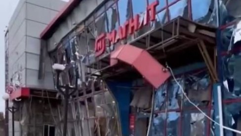 RAKETNI NAPAD NA BELGOROD: Ima poginulih (VIDEO) RAKETNI NAPAD NA BELGOROD: Ima poginulih (VIDEO)