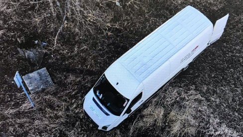 U KOMBIJU 42 MIGRANTA: Kod Velike Kladuše sprečeno kriujumčarenje ljudi, uhapšen državljanin BiH U KOMBIJU 42 MIGRANTA: Kod Velike Kladuše sprečeno kriujumčarenje ljudi, uhapšen državljanin BiH