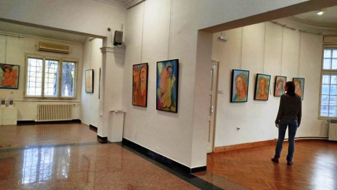ŽENA KAO INSPIRACIJA: Izložba „Femina“ u paraćinskom Kulturnom centru (FOTO) ŽENA KAO INSPIRACIJA: Izložba „Femina“ u paraćinskom Kulturnom centru (FOTO)