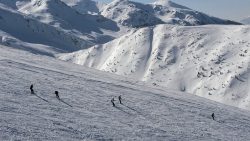 УЖАС НА КОСОВУ И МЕТОХИЈИ! Позната америчка скијашица погинула на Брезовици УЖАС НА КОСОВУ И МЕТОХИЈИ! Позната америчка скијашица погинула на Брезовици