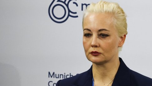 JULIJA SE OPROSTILA OD NAVALJNOG: Podelila potresnu fotografiju sa suprugom Aleksejem (FOTO) JULIJA SE OPROSTILA OD NAVALJNOG: Podelila potresnu fotografiju sa suprugom Aleksejem (FOTO)