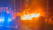 HAOS U HAGU: Zapaljena policijska vozila, protesti se oteli kontroli (VIDEO) HAOS U HAGU: Zapaljena policijska vozila, protesti se oteli kontroli (VIDEO)