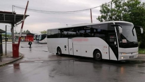UPITALA DOKLE SMO STIGLI, PA SE SRUŠILA: Majka iz Prijepolja preminula na putu ka sinu UPITALA DOKLE SMO STIGLI, PA SE SRUŠILA: Majka iz Prijepolja preminula na putu ka sinu