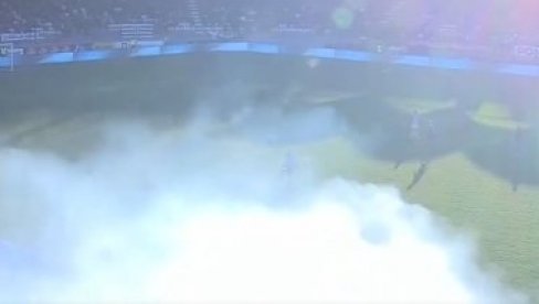 HAOS NA UTAKMICI SLOVENAČKE LIGE: Povređena petorica fudbalera, prekinut meč Mura - Maribor (VIDEO) HAOS NA UTAKMICI SLOVENAČKE LIGE: Povređena petorica fudbalera, prekinut meč Mura - Maribor (VIDEO)