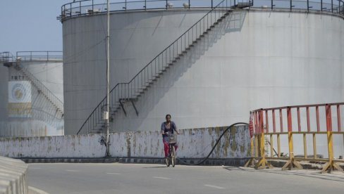 АМЕРИКАНЦИ НИКАДА БРУТАЛНИЈИ Вучић: Полако заврћу славину свима, убацују америчке компаније